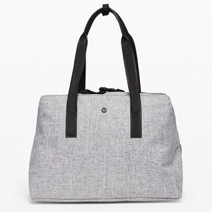 NWT lululemon Go Getter Bag